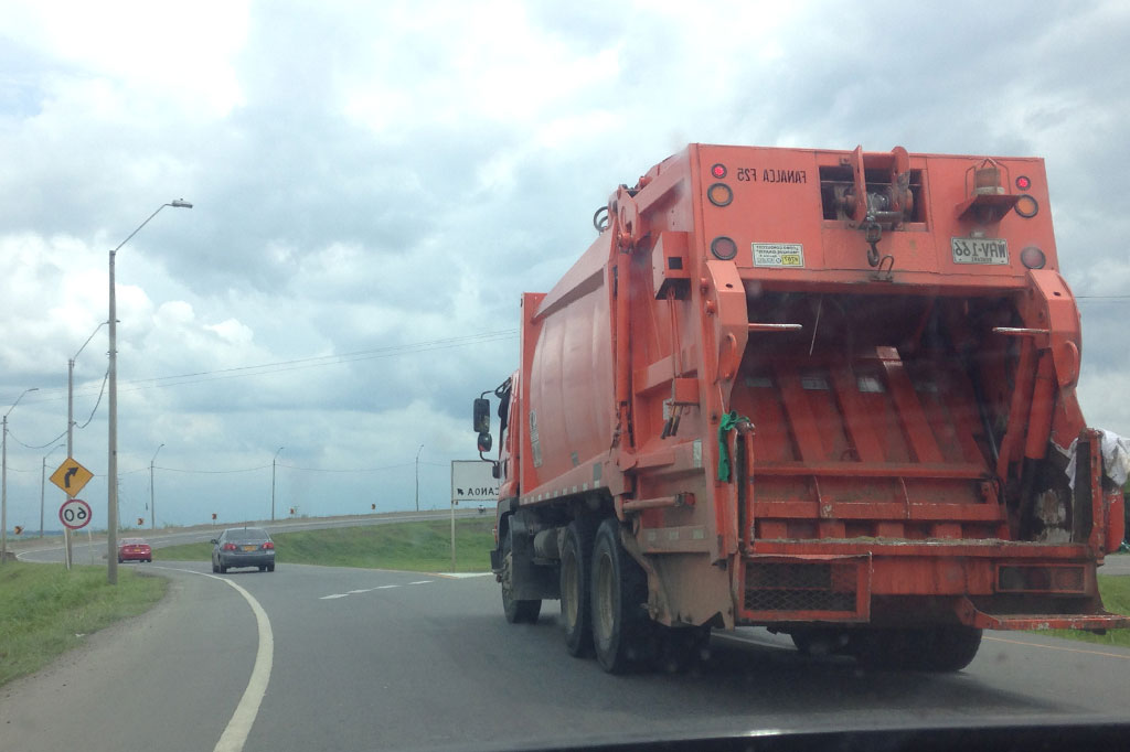 COMPONENTES HIDRÁULICOS PARA COMPACTADORA DE BASURAS